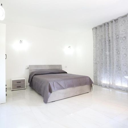 Il Giglio Otel Castel Volturno Dış mekan fotoğraf